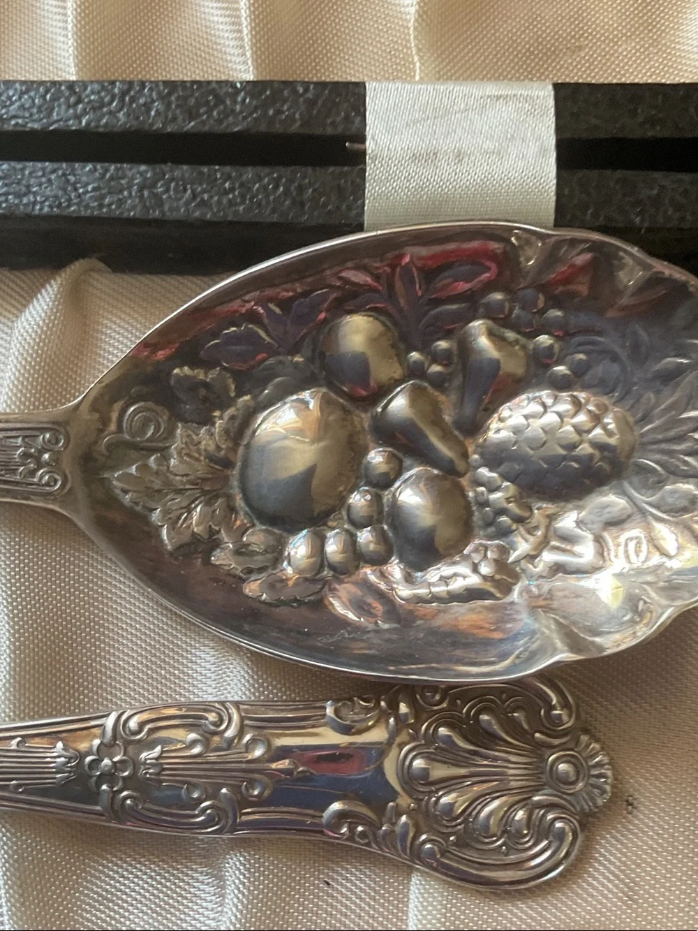 Silver plated salad or berries, serving set